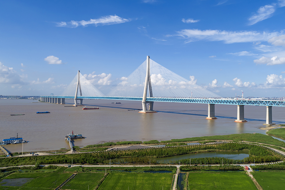 滬蘇通長(zhǎng)江公鐵大橋